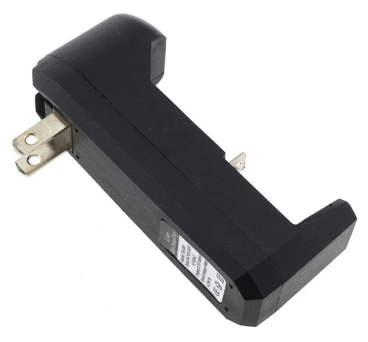 Essential - Universal 3.7V Travel Battery Charger