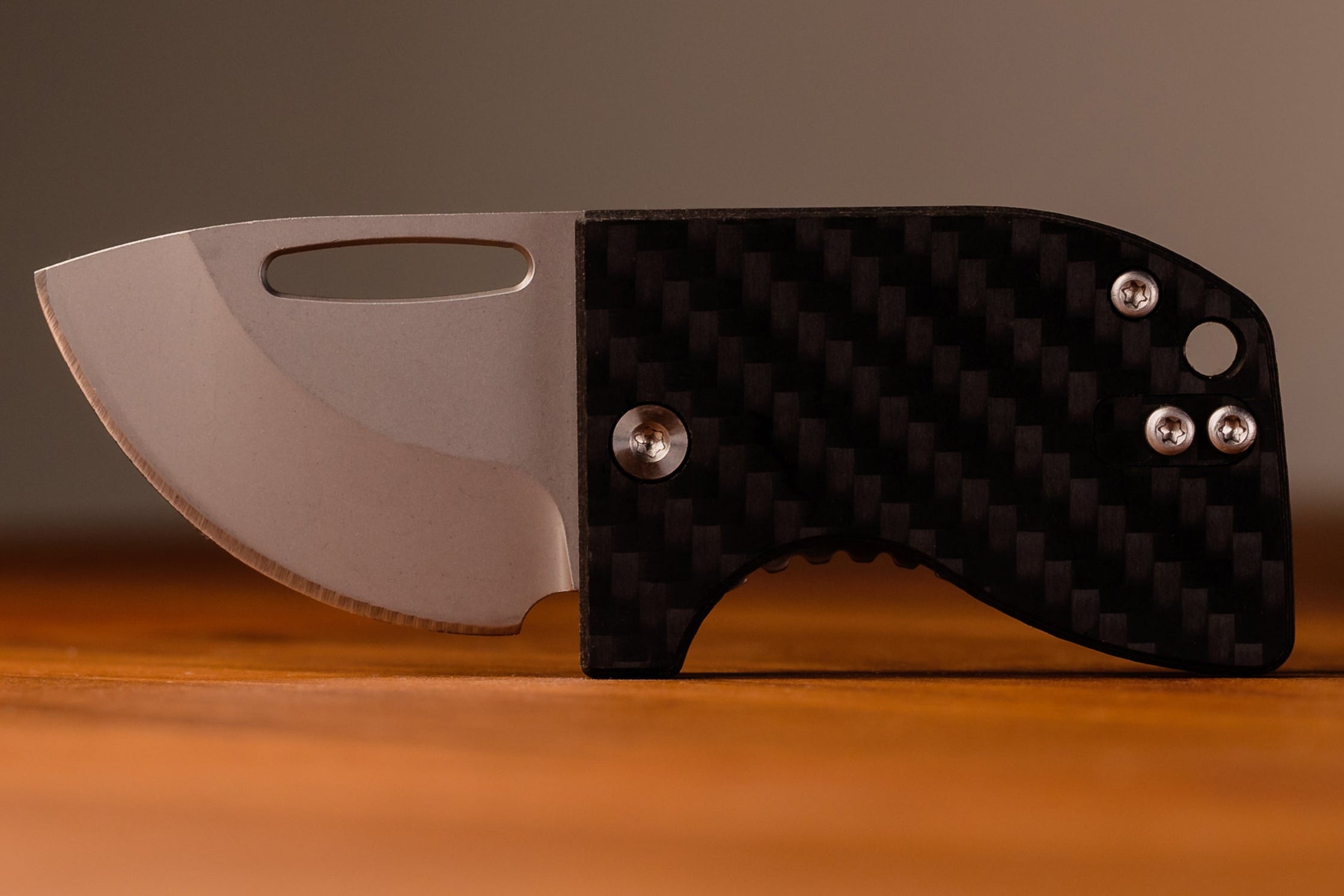 D2 Stub 2.0 Knife - Titanium Frame Lock & (( Carbon Fiber )) by Maratac®