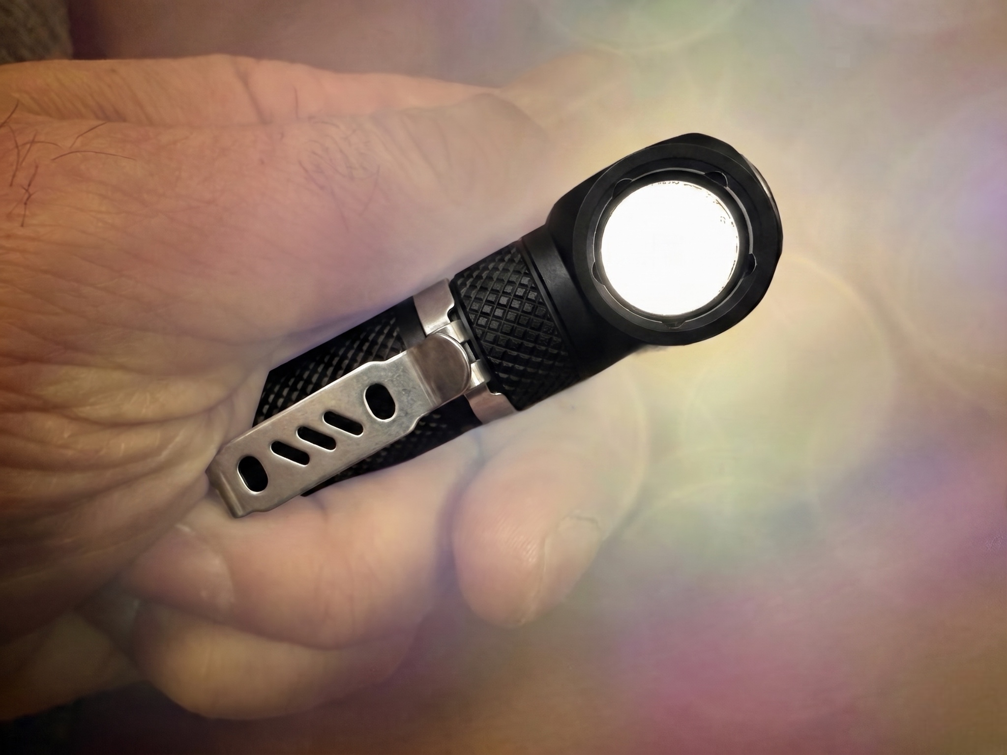 ONYX TPF V2 - Pivot Pro 14500/AA + Built Afterburner Markers Flashlight by Maratac® ( Coming Soon )