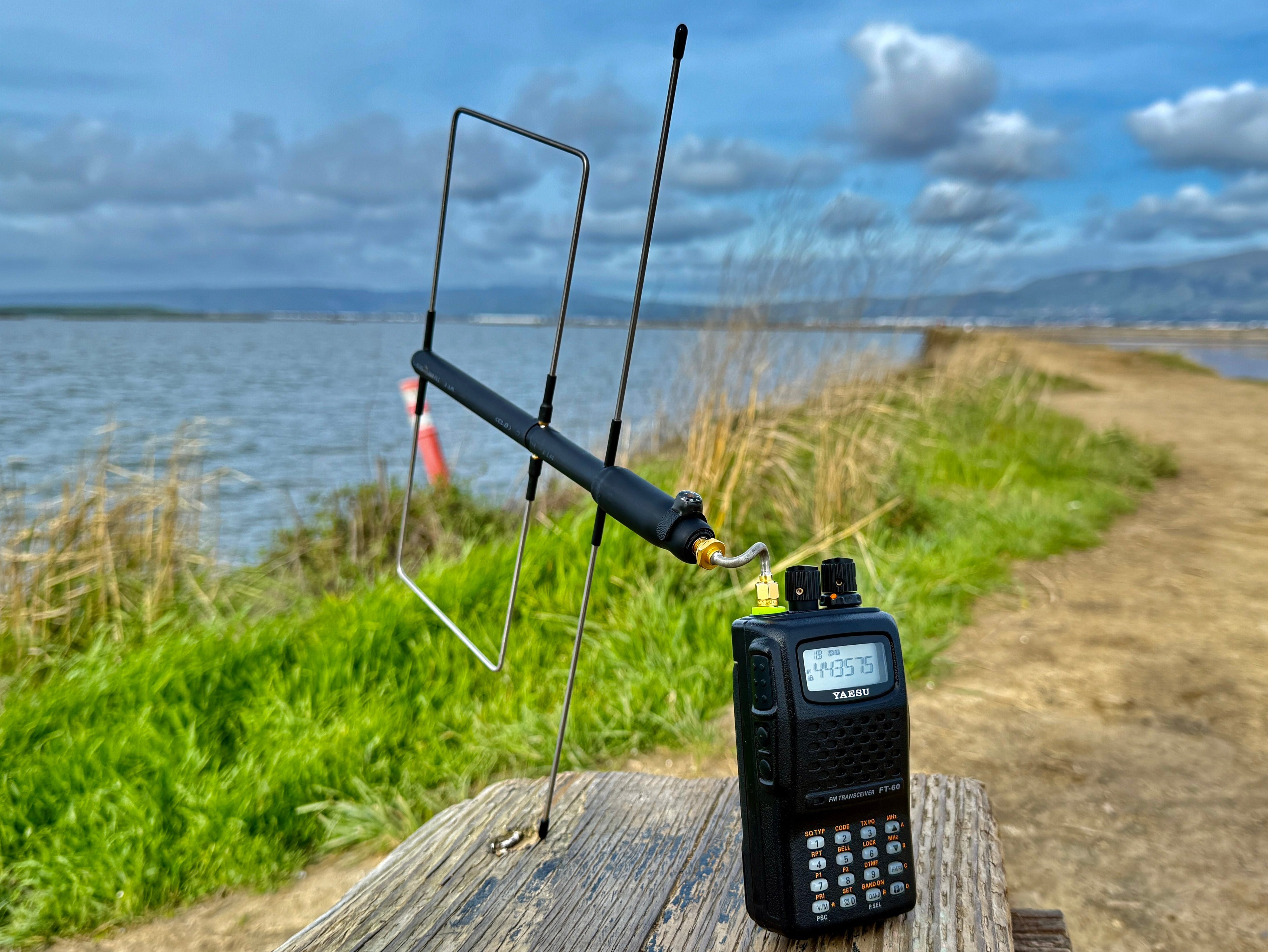 Titanium CUBE - SAT - UHF Direction Finding Antenna