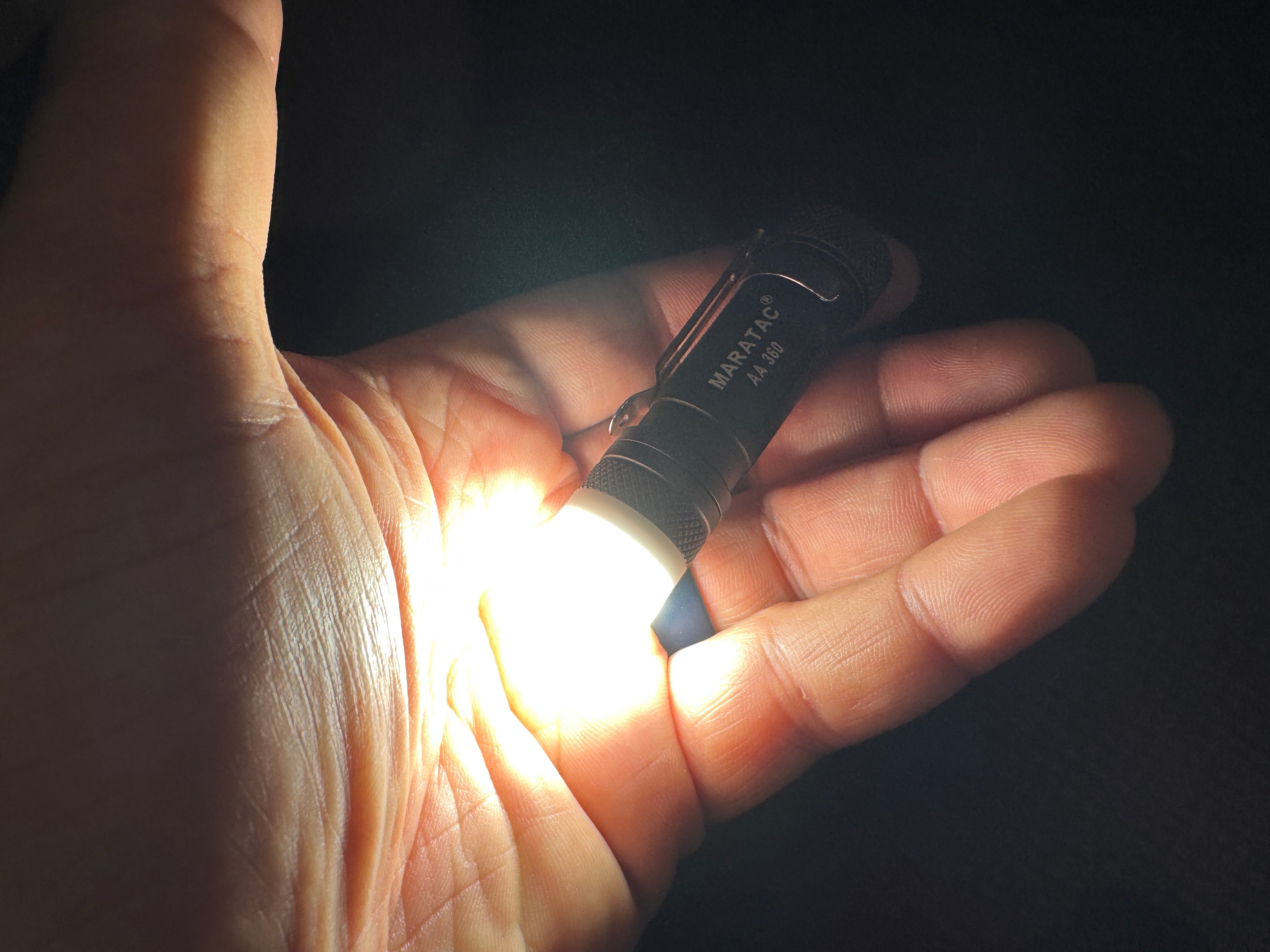 Tactical 360° Illuminator AA / 14500  by Maratac® ( 2 Color Options )