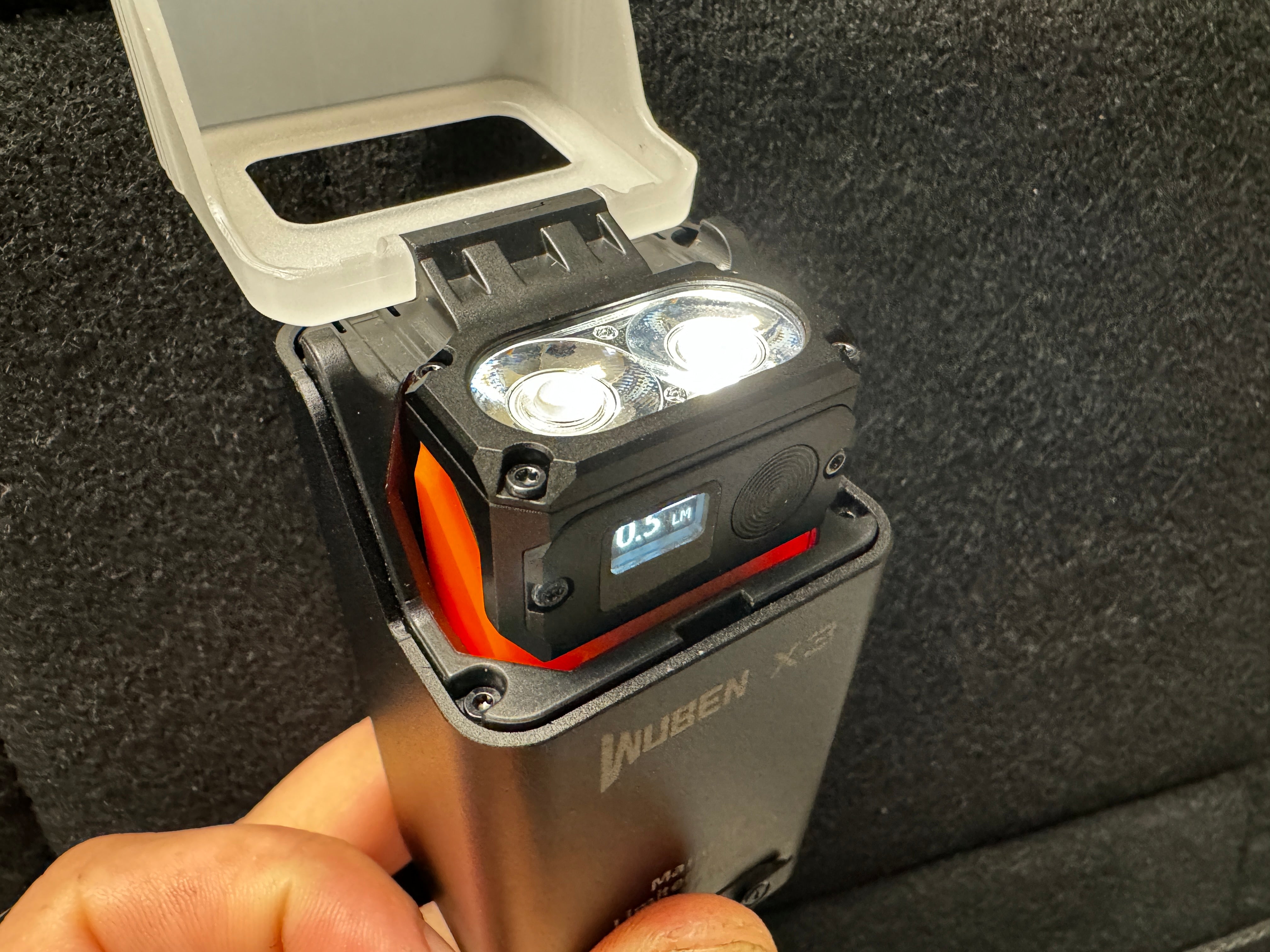 Wuben X3 Gen II - Beacon All-in-One Flashlight + Wireless Dock - CC Exclusive