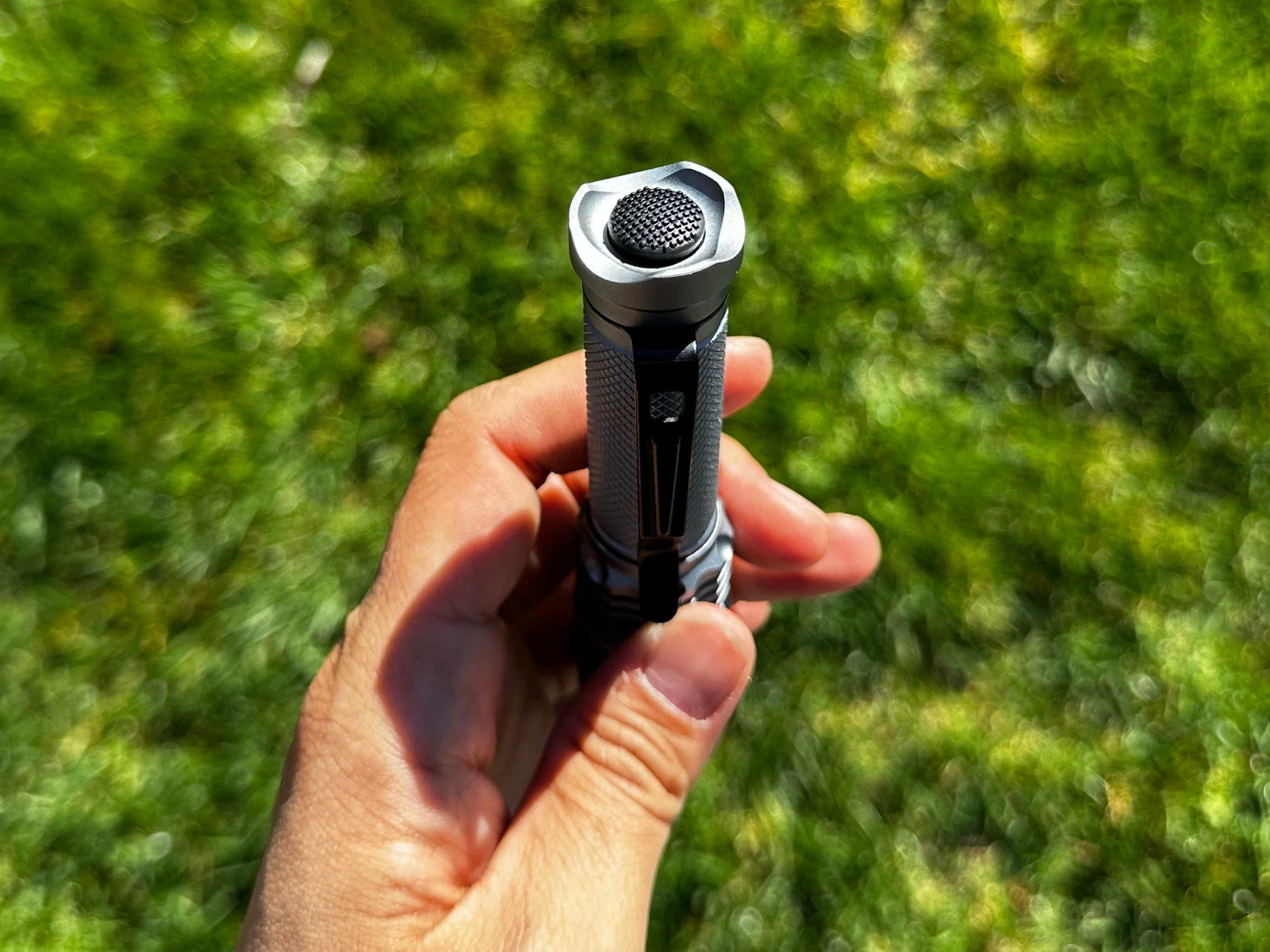 Exclusive Acebeam TAC Flashlight AA / 14500