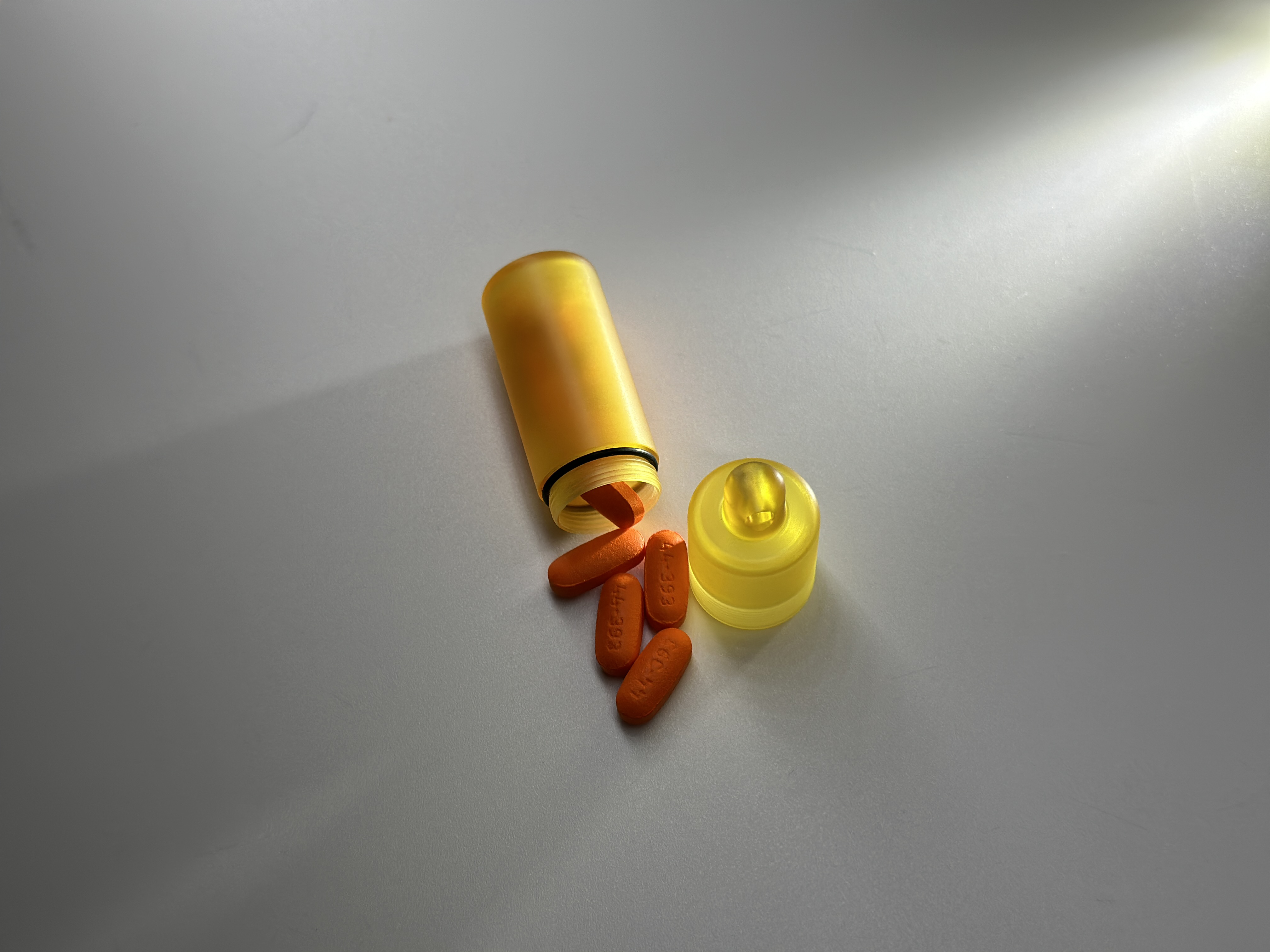 Ultem®-Vue EDC Capsule by Maratac® ( Small Batch 2 - Launch! )