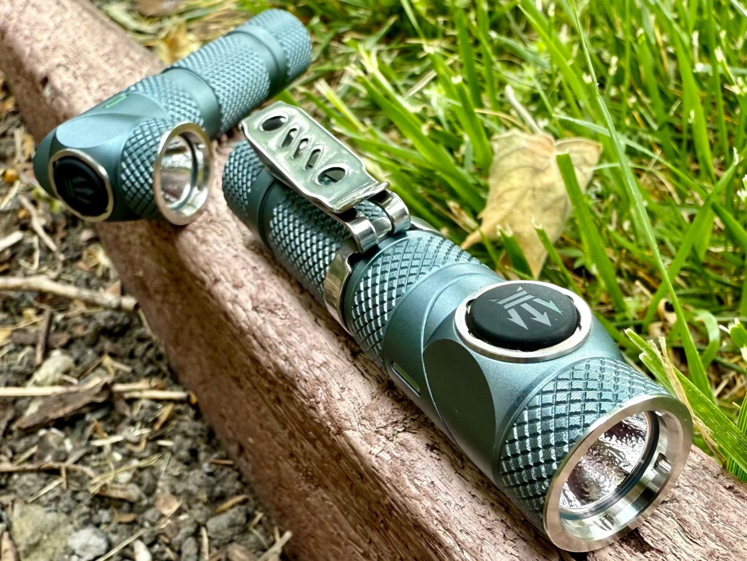 TPF - Pivot Pro 14500/AA + Built Afterburner Markers Flashlight by Maratac®