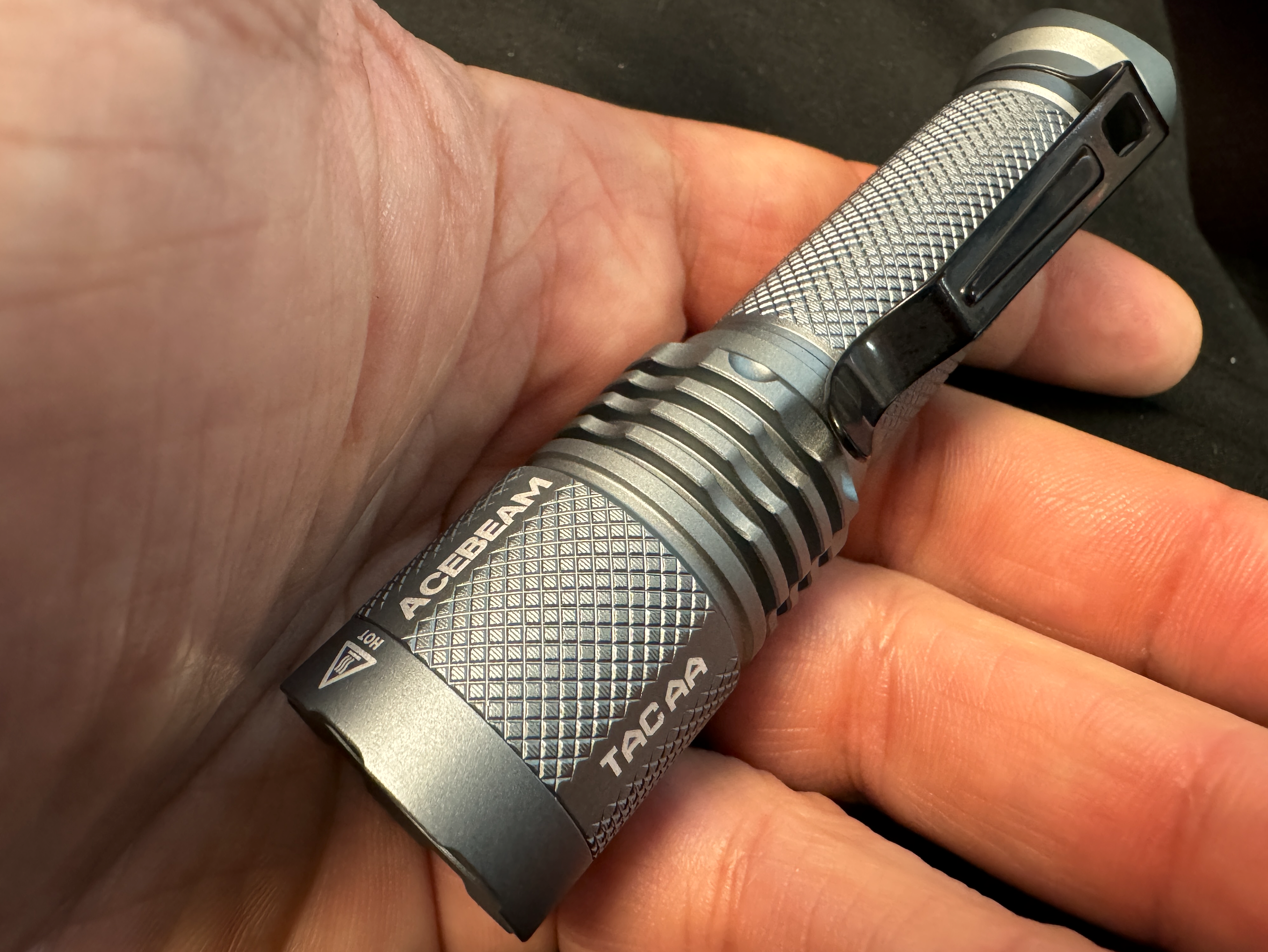 Exclusive Acebeam TAC Flashlight AA / 14500