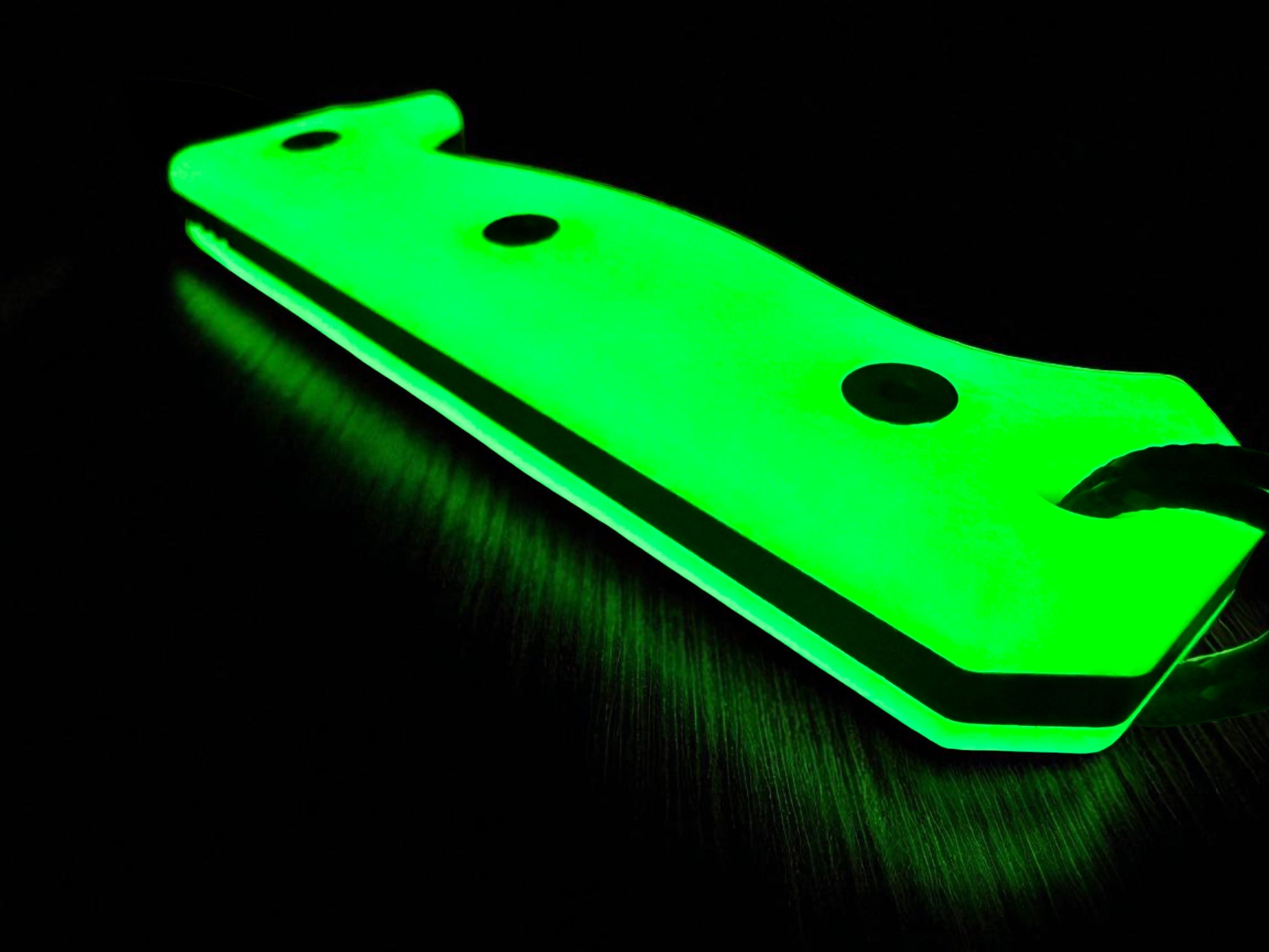 ERGO R4A PRO - Ready 4 Action - Fixed Blade Knife ( UGM GLOW Scales )