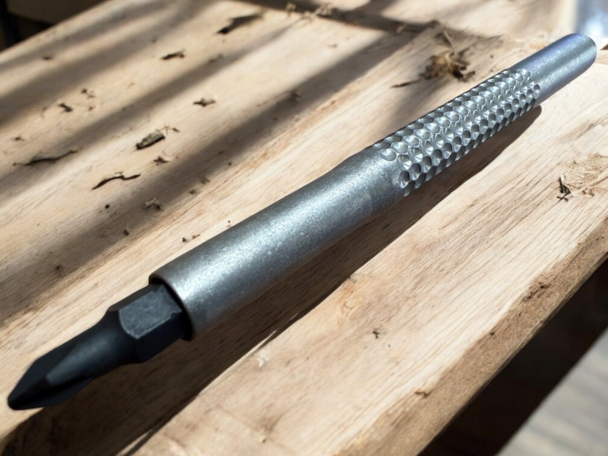 Minimalist Precision Grip - Titanium Screwdriver by Maratac®