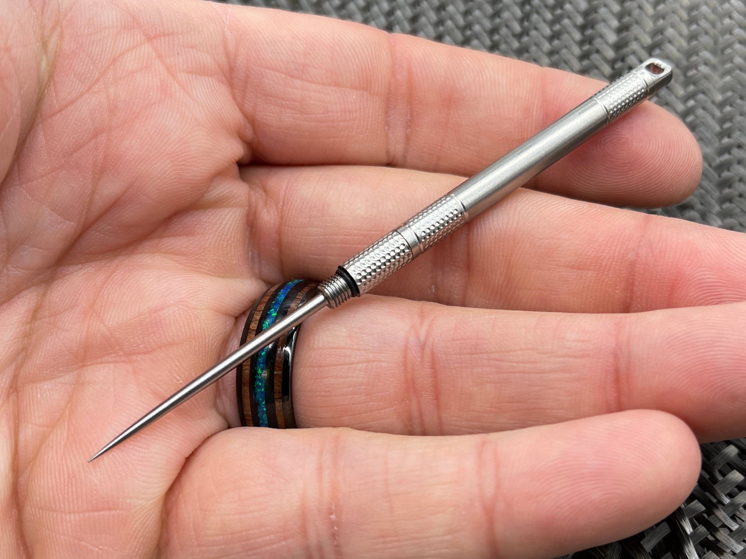 Ti Picky - Concealed Titanium Toothpick by Maratac®