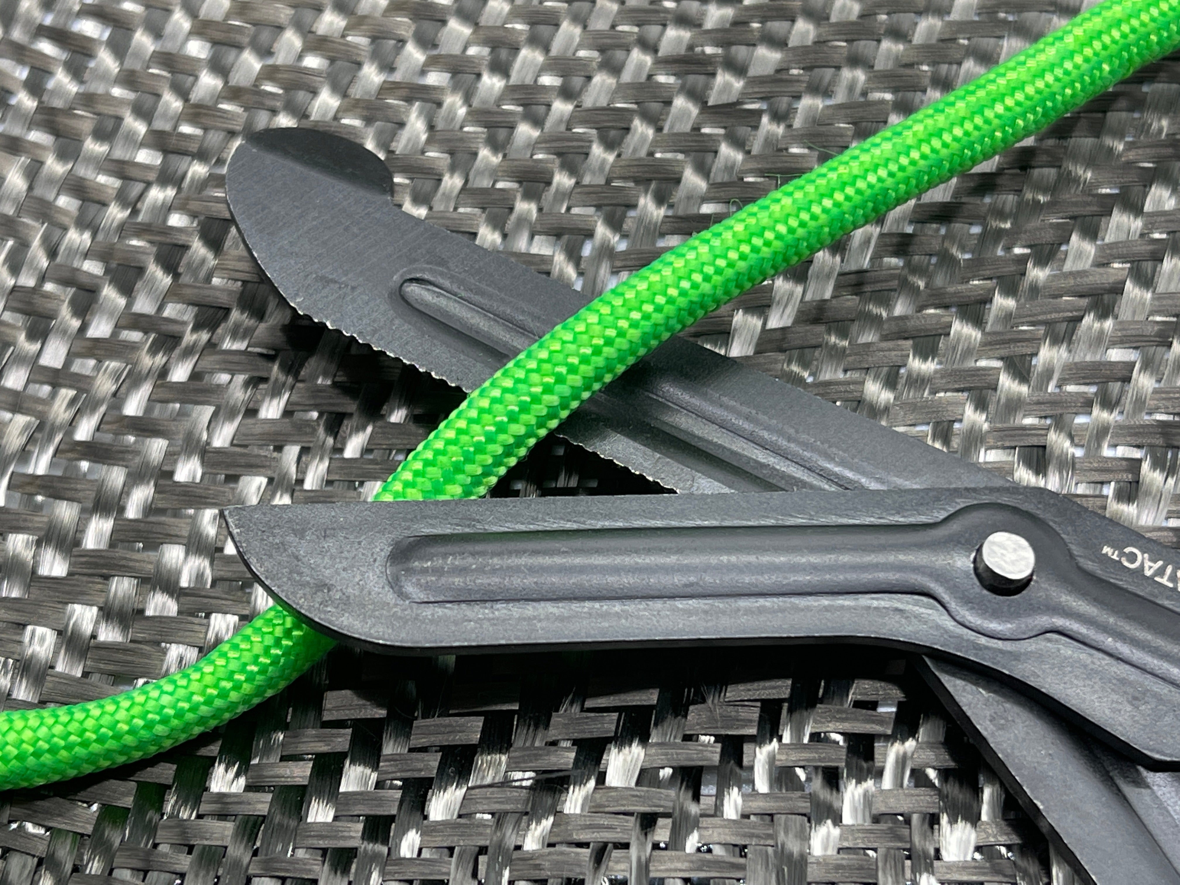 Compact Trauma Shears by Maratac® - Gen 3
