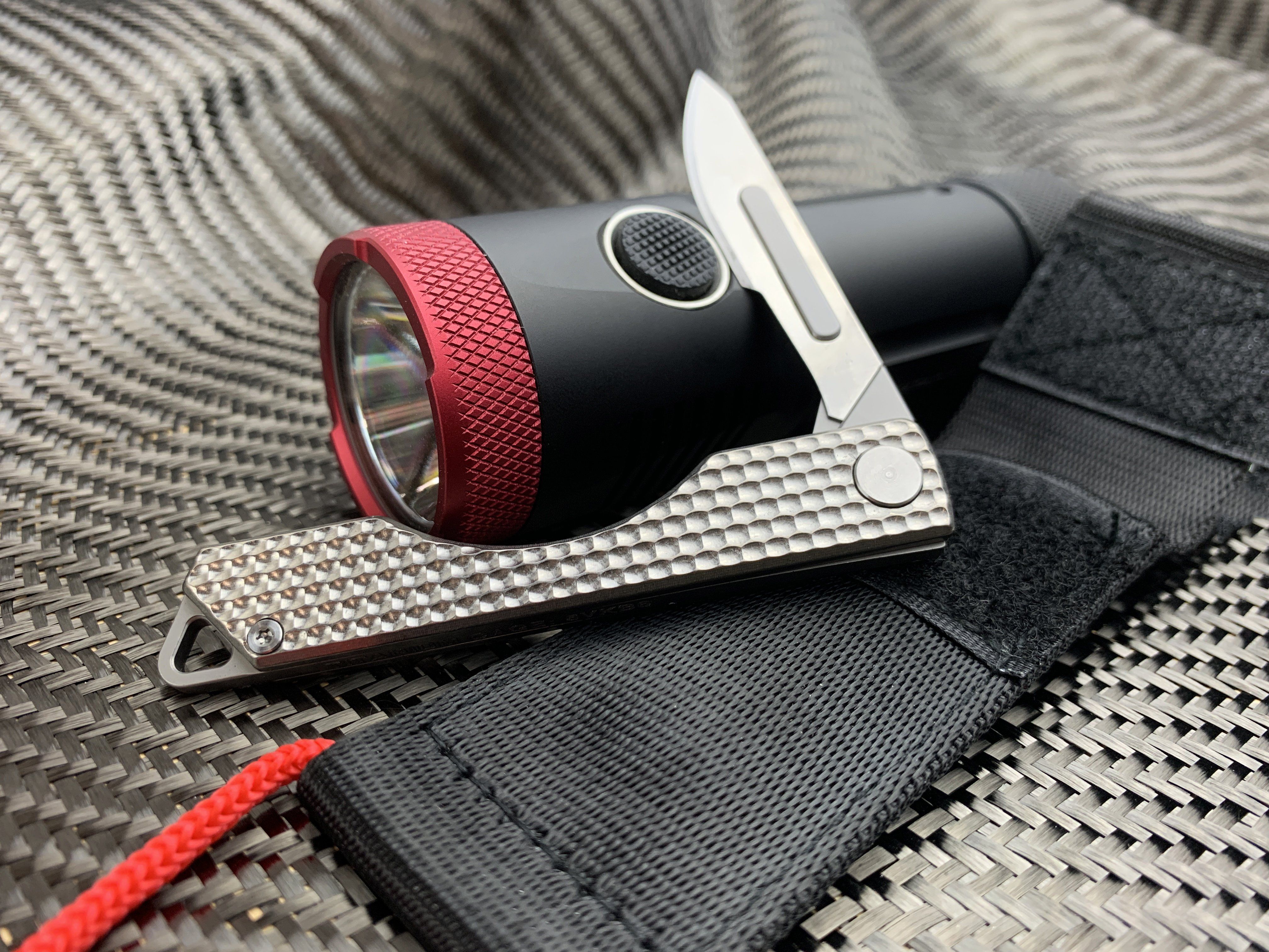 Folding Titanium Craft Scalpel Knife + Case + Spare Blades! - CountyComm