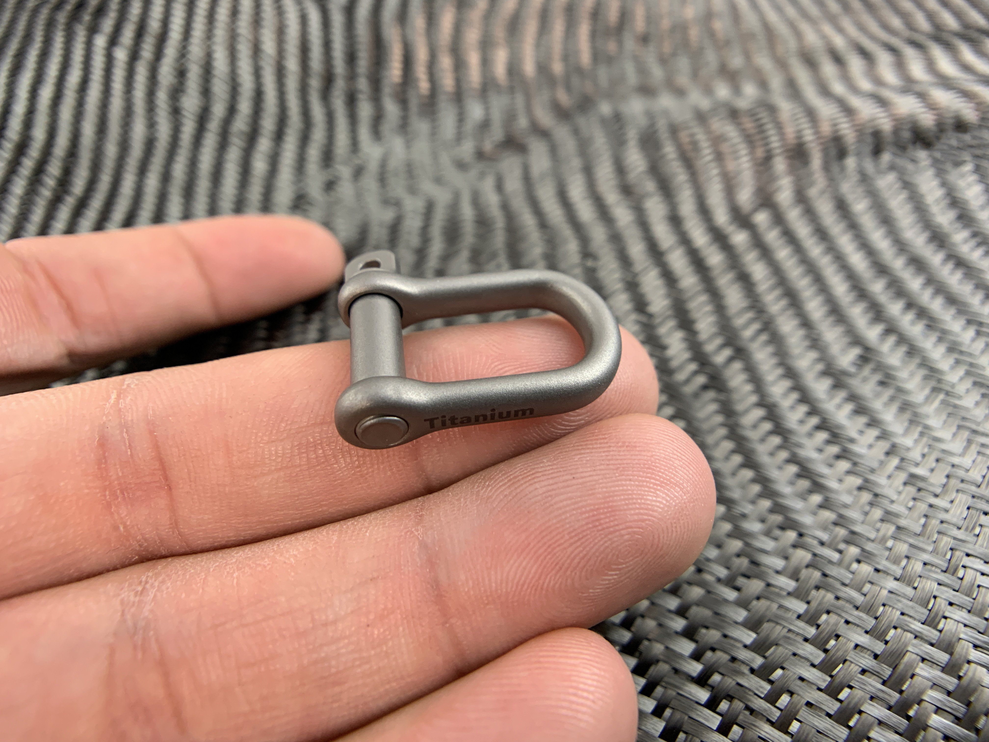 Titanium Gyve Rigging Shackle - CountyComm