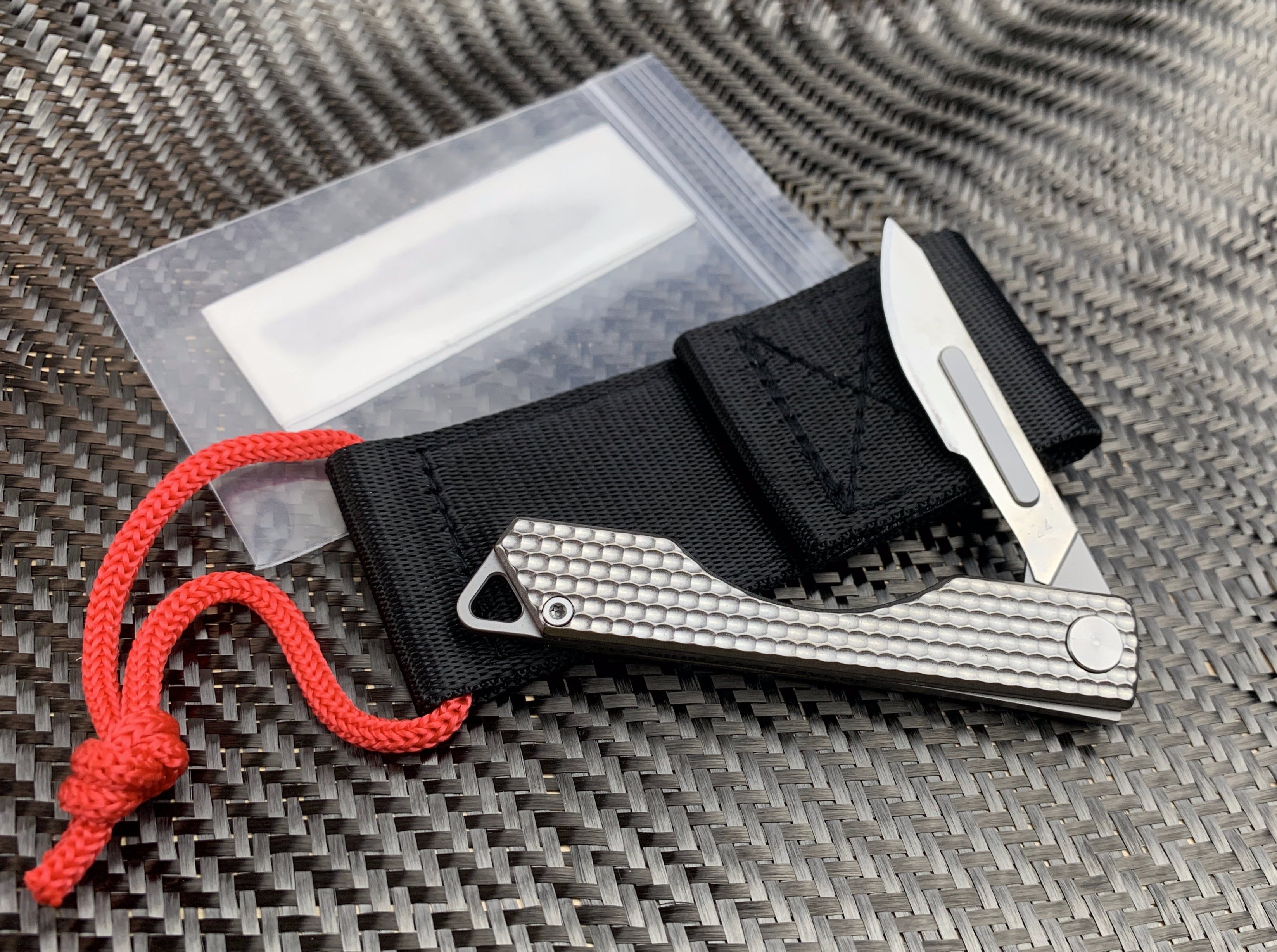 Folding Titanium Craft Scalpel Knife + Case + Spare Blades! - CountyComm