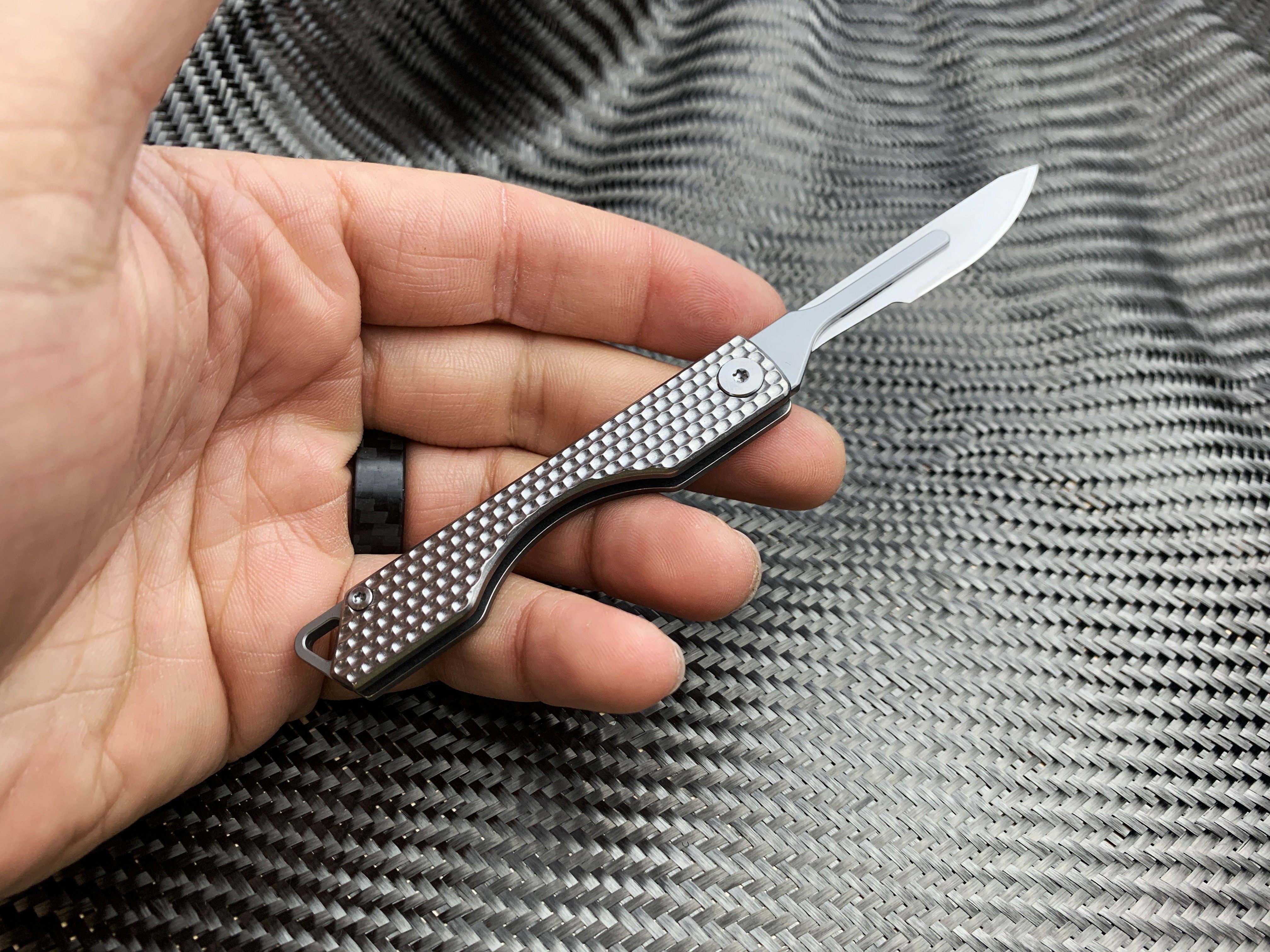 Folding Titanium Craft Scalpel Knife + Case + Spare Blades! - CountyComm