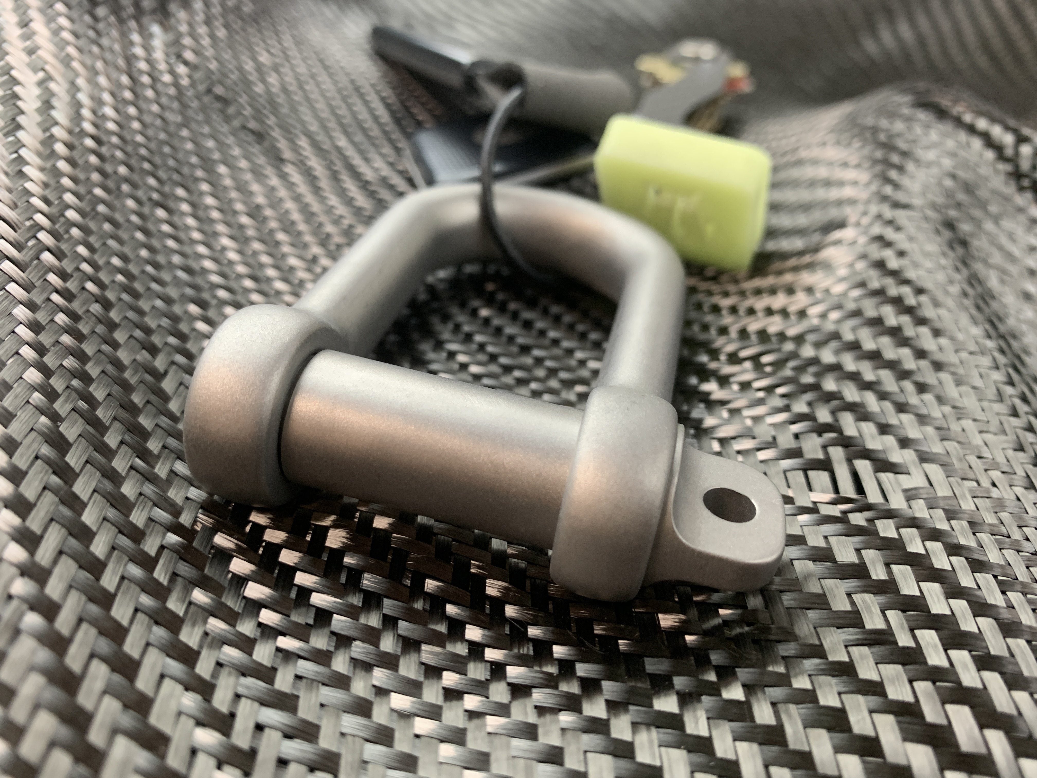 Titanium Gyve Rigging Shackle - CountyComm