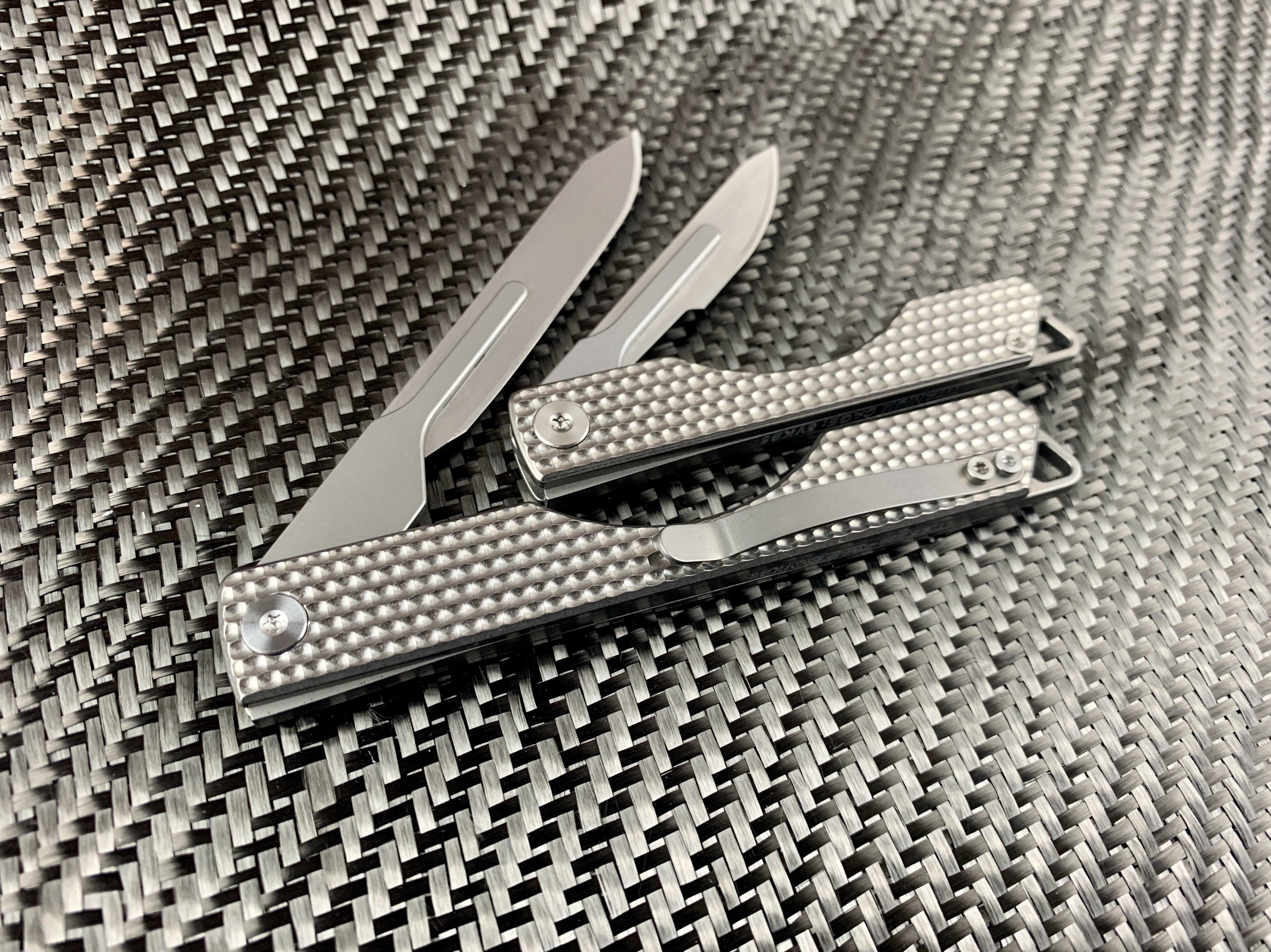Oversized - Folding Titanium Craft Scalpel Knife + Case + Spare Blades! - CountyComm