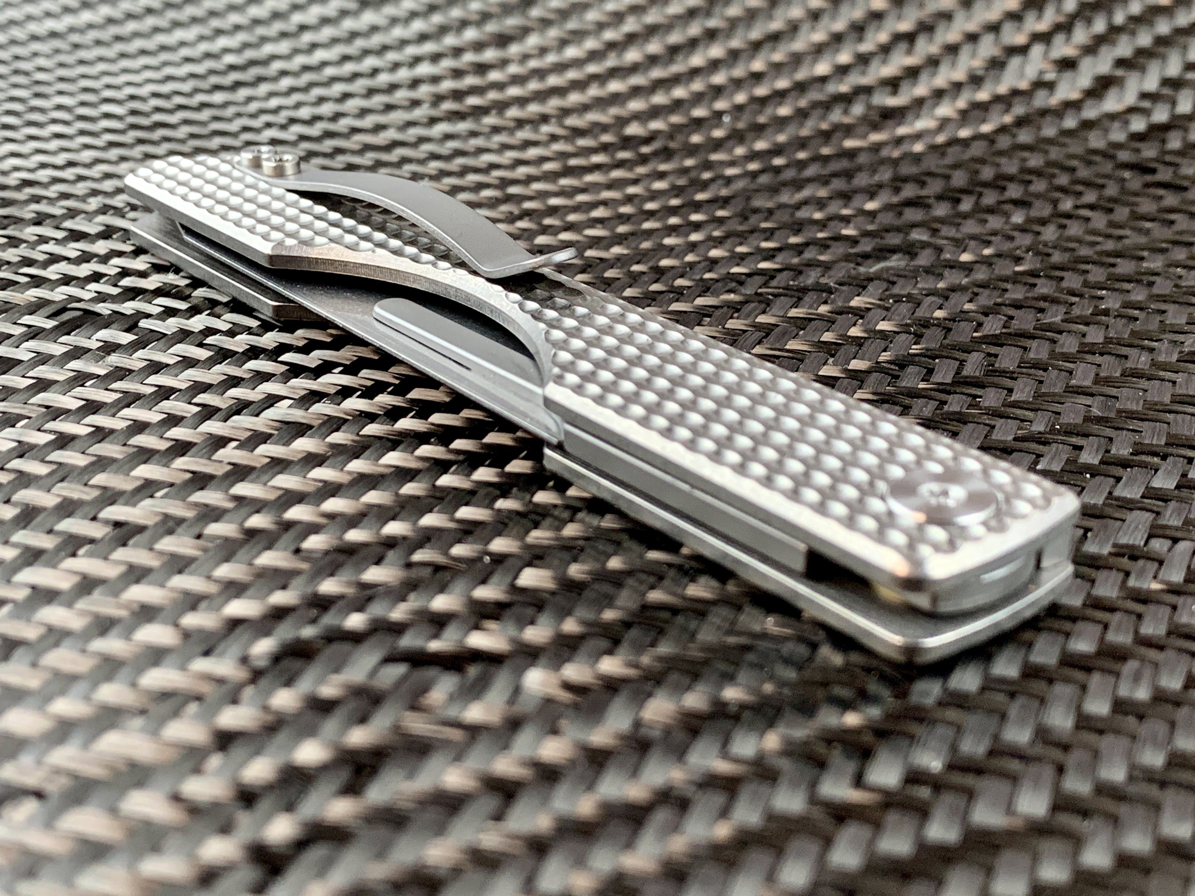 Oversized - Folding Titanium Craft Scalpel Knife + Case + Spare Blades! - CountyComm