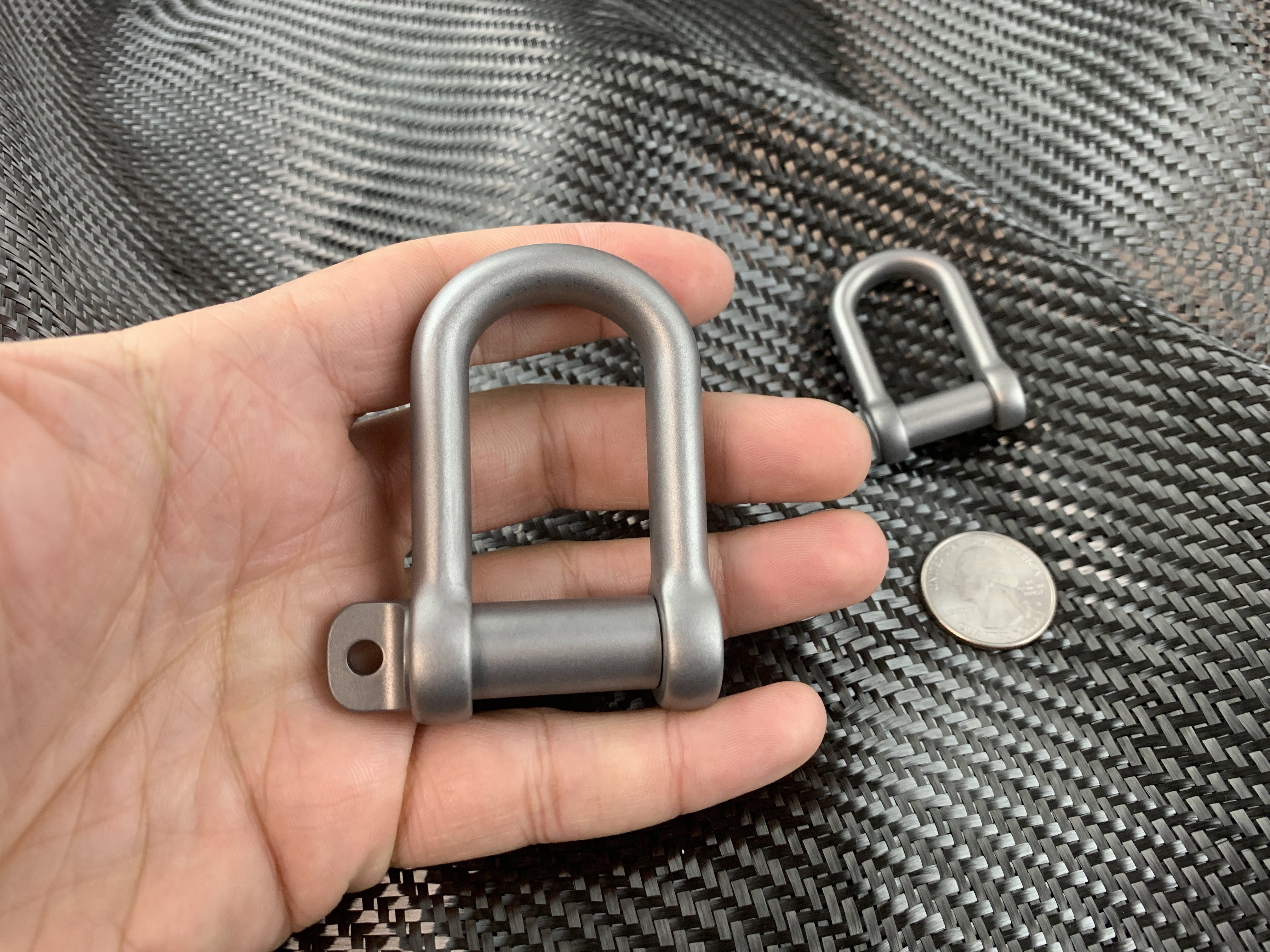Titanium Gyve Rigging Shackle - CountyComm