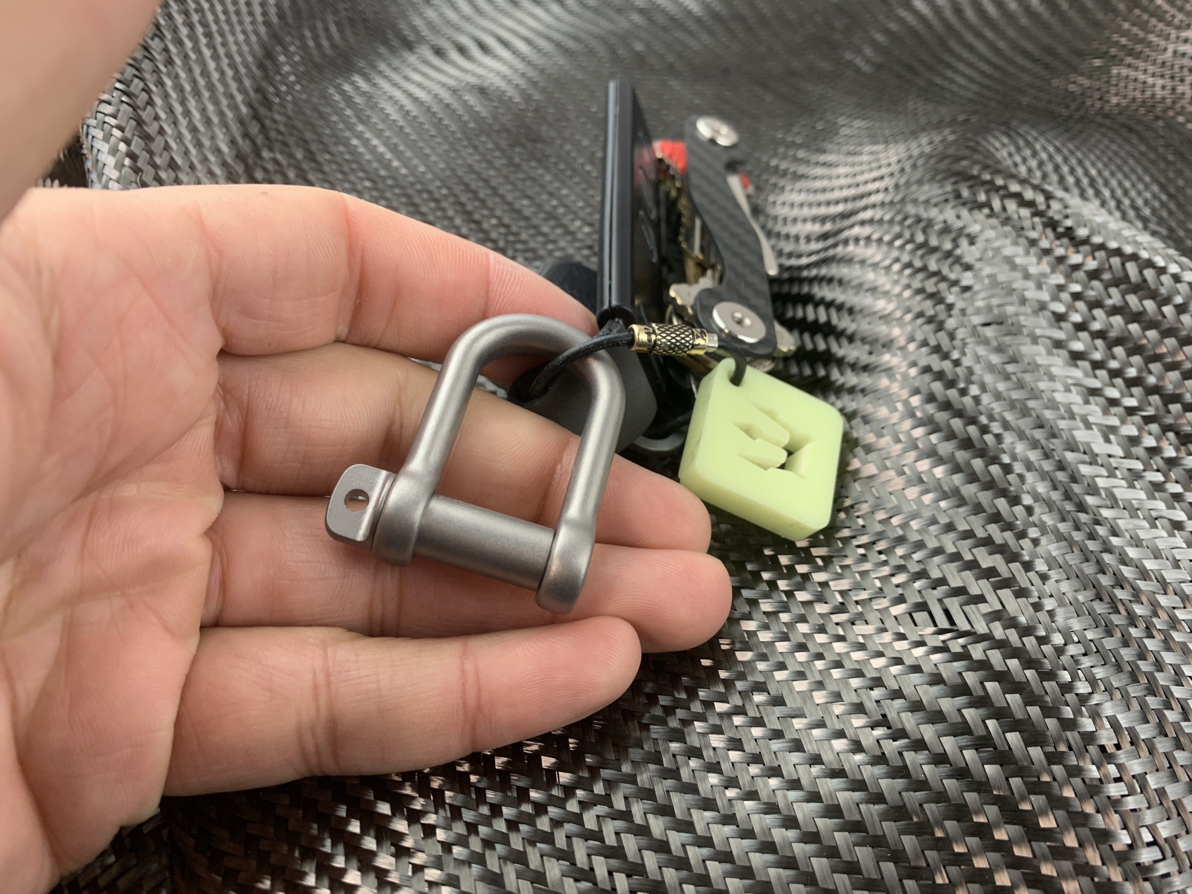 Titanium Gyve Rigging Shackle - CountyComm