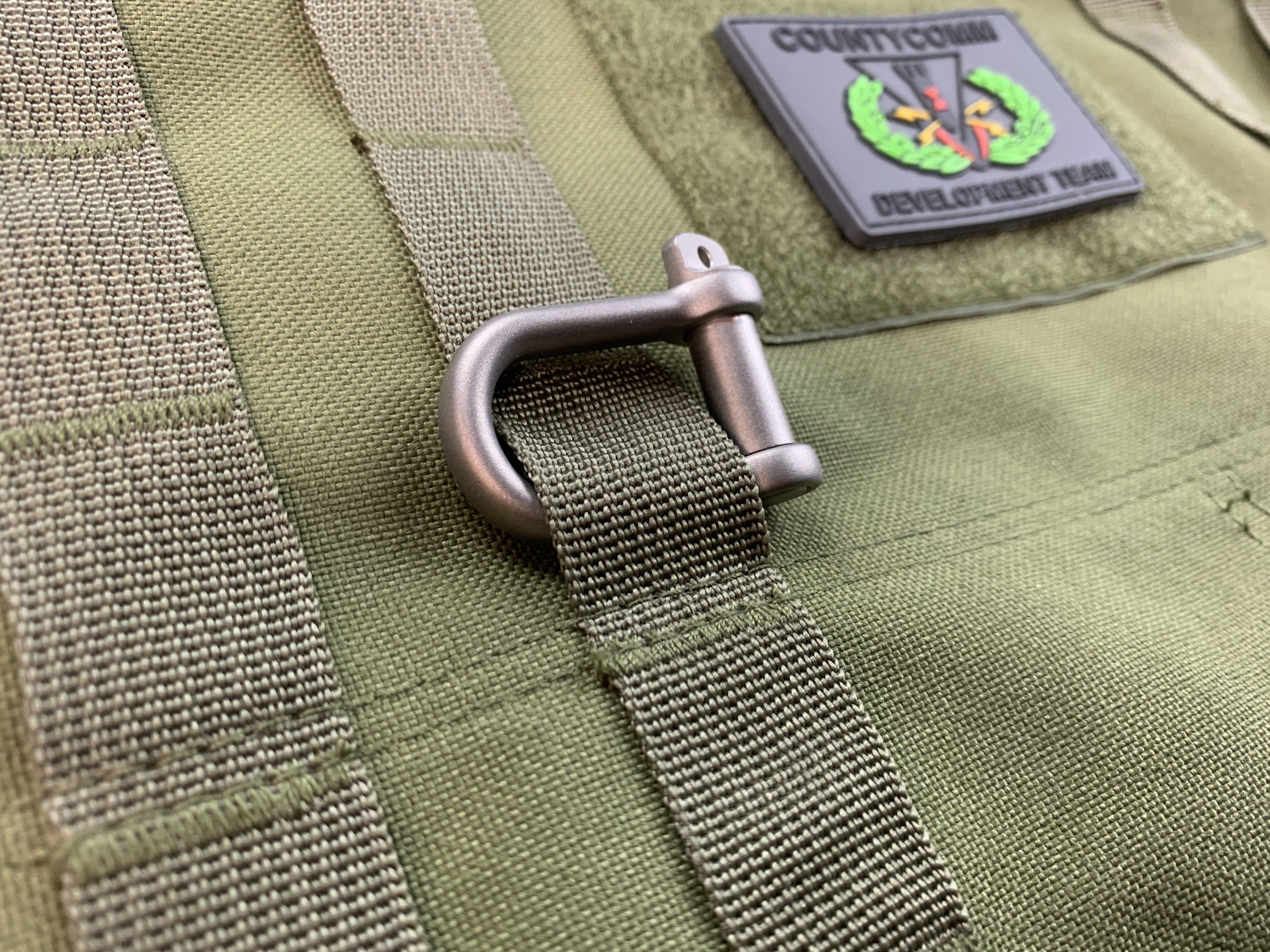 Titanium Gyve Rigging Shackle - CountyComm