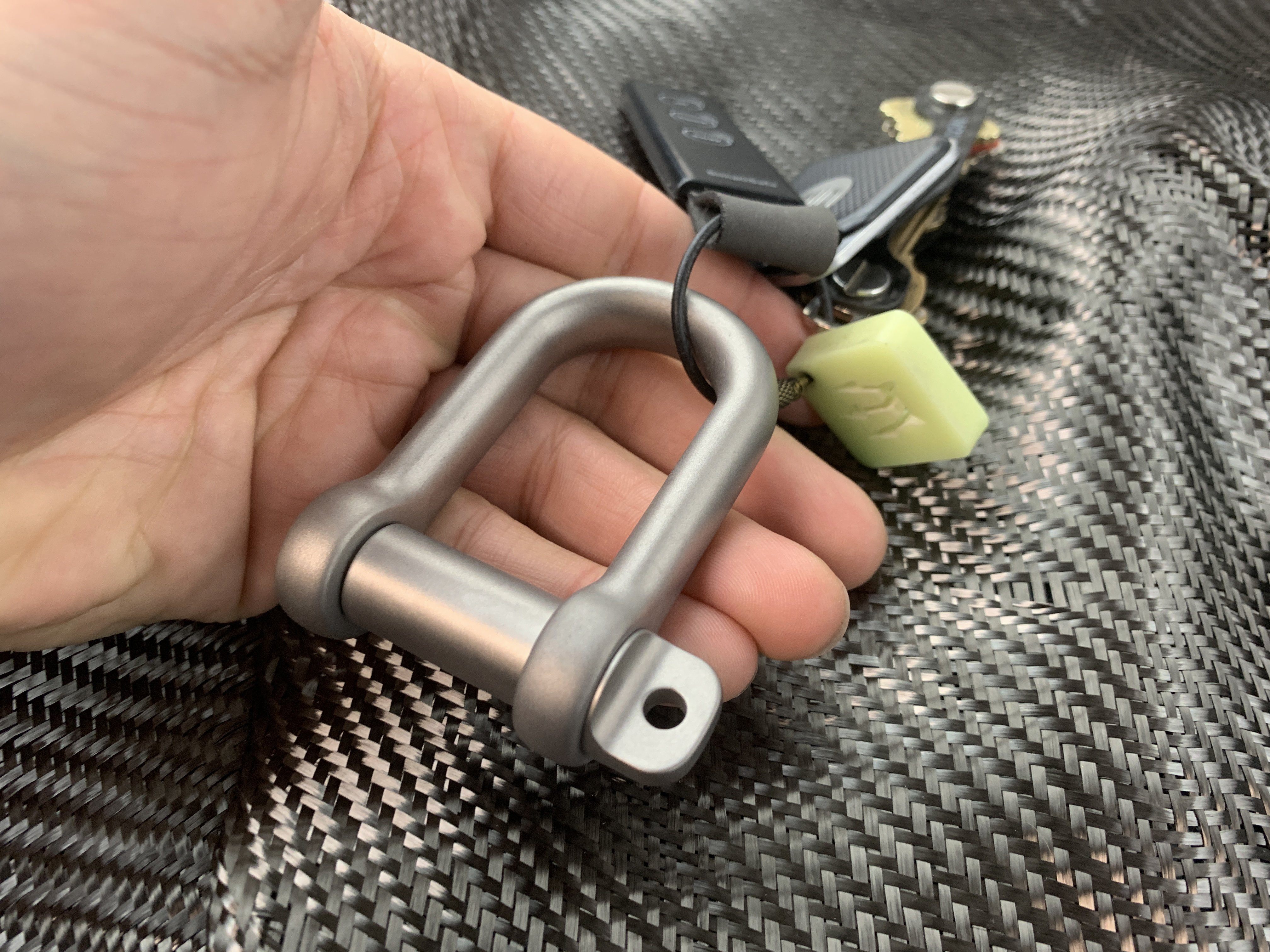 Titanium Gyve Rigging Shackle - CountyComm