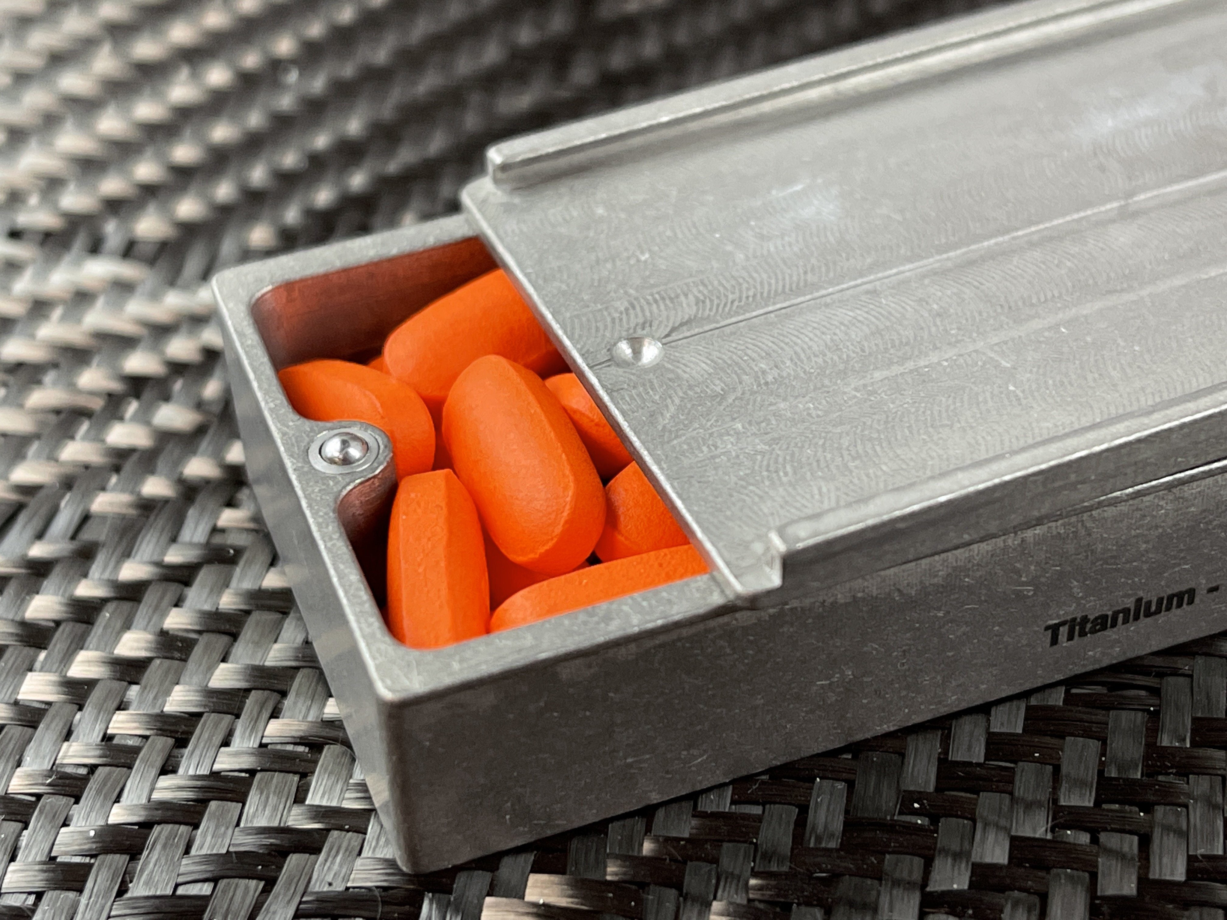 Titanium Pocket Strong Box With Loop - Gen 2 - CountyComm