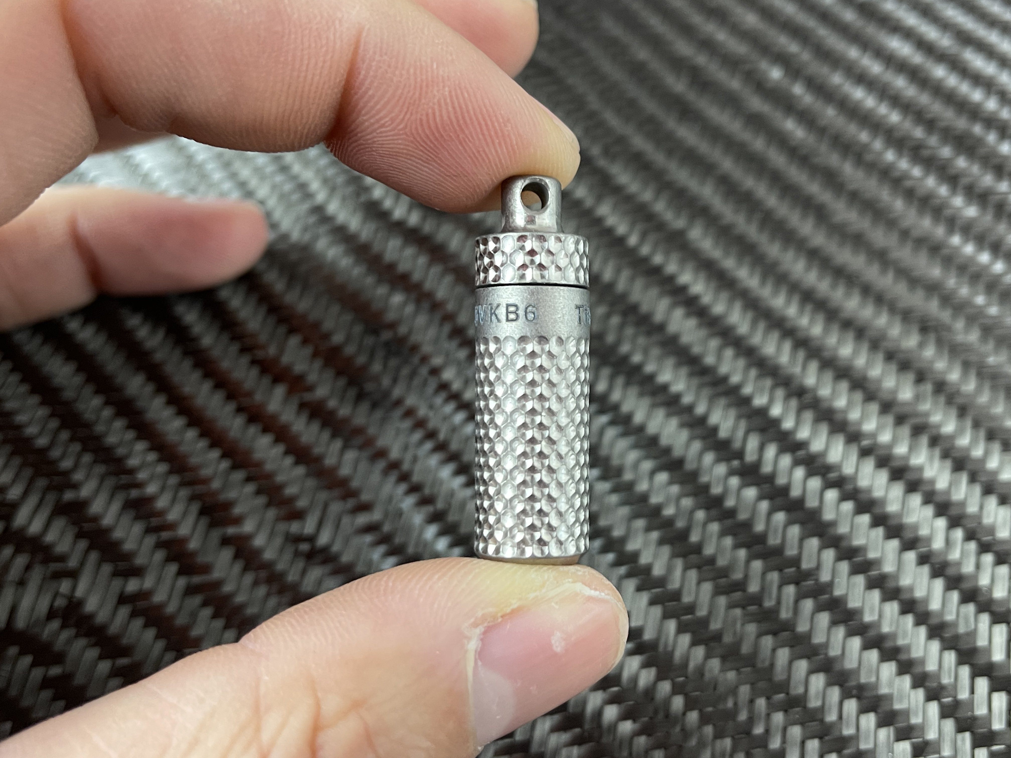 Piccolo Titanium Dimpled Capsule - CountyComm