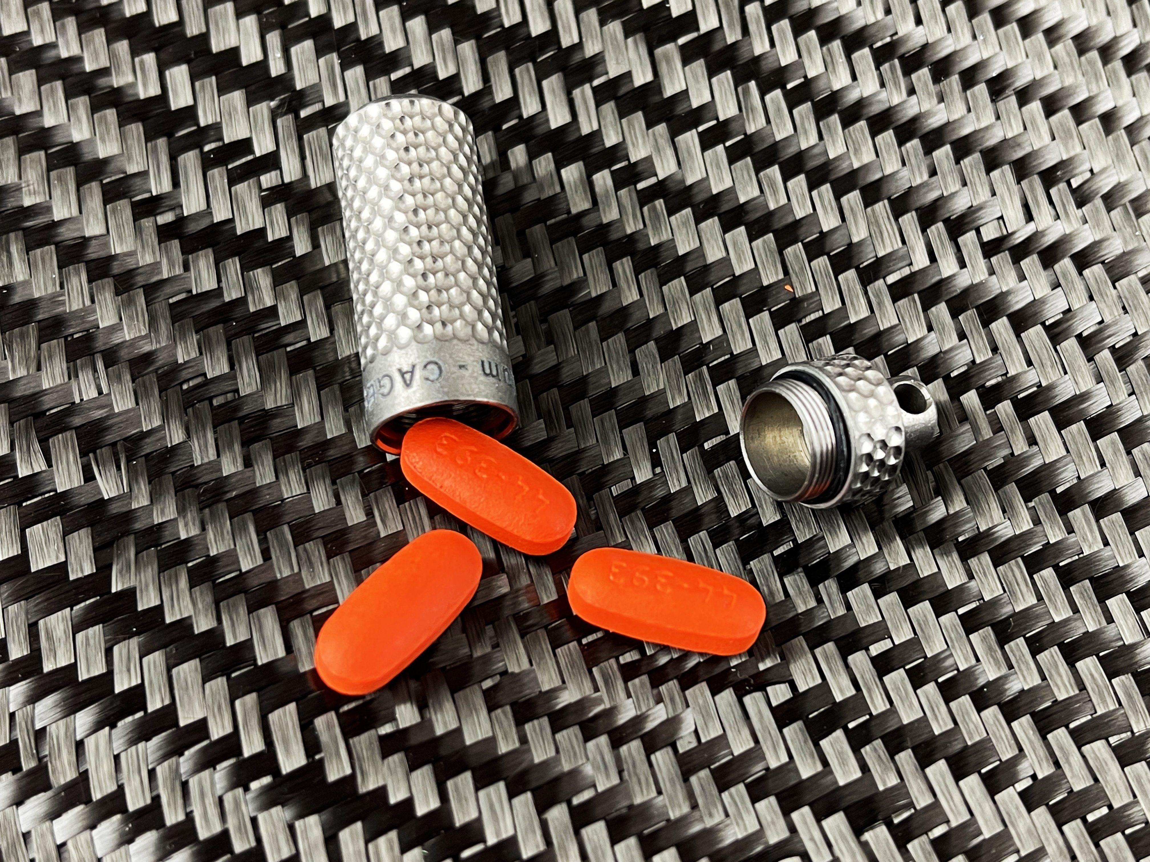 Piccolo Titanium Dimpled Capsule - CountyComm