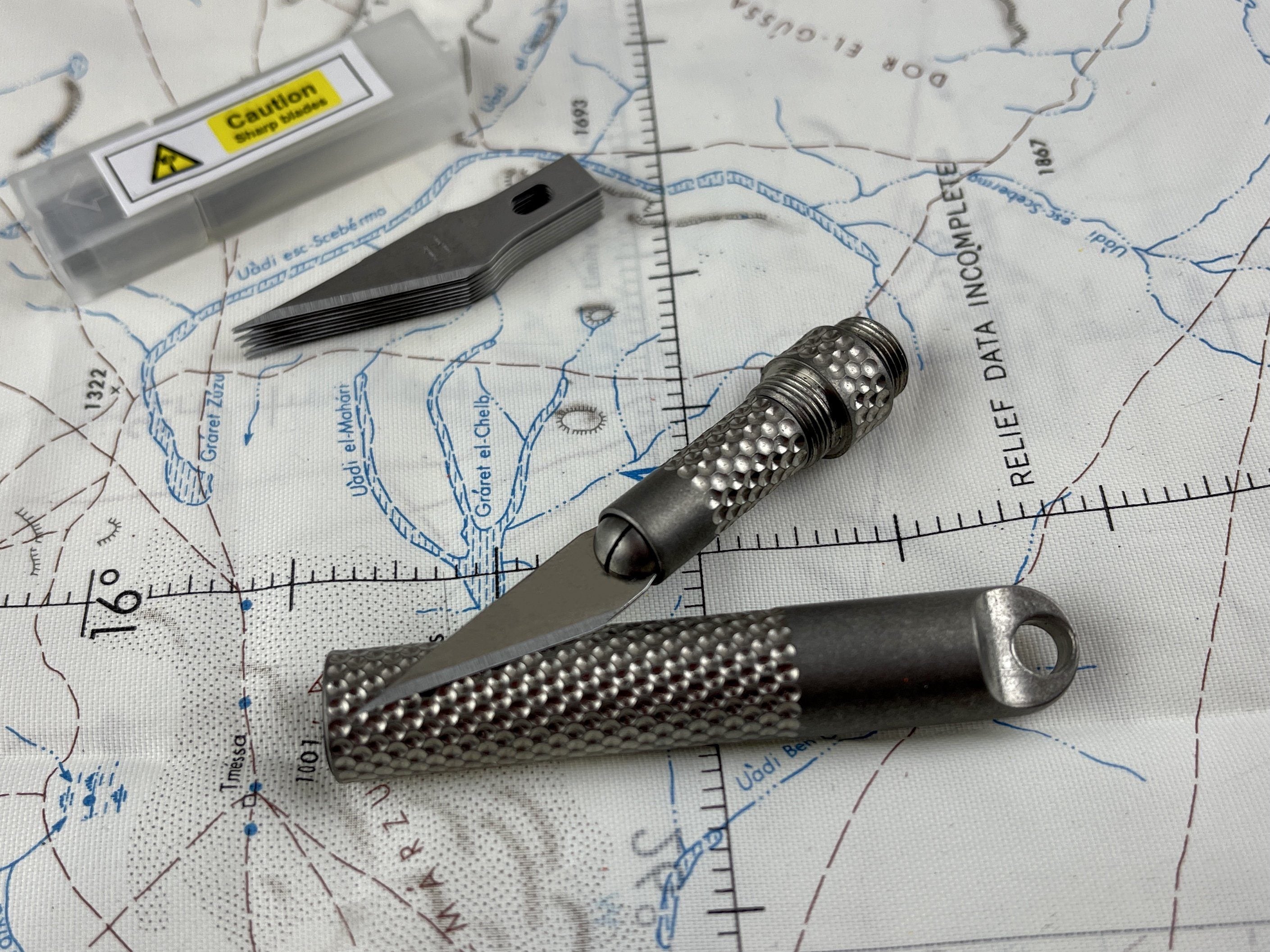 Key Ring Titanium Collapsible Scalpel by Maratac™ - CountyComm